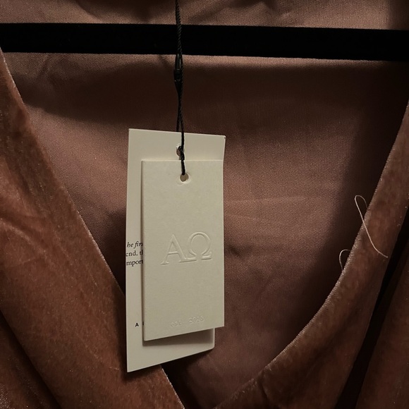 Crushed velvet wrap dress - Picture 6 of 7